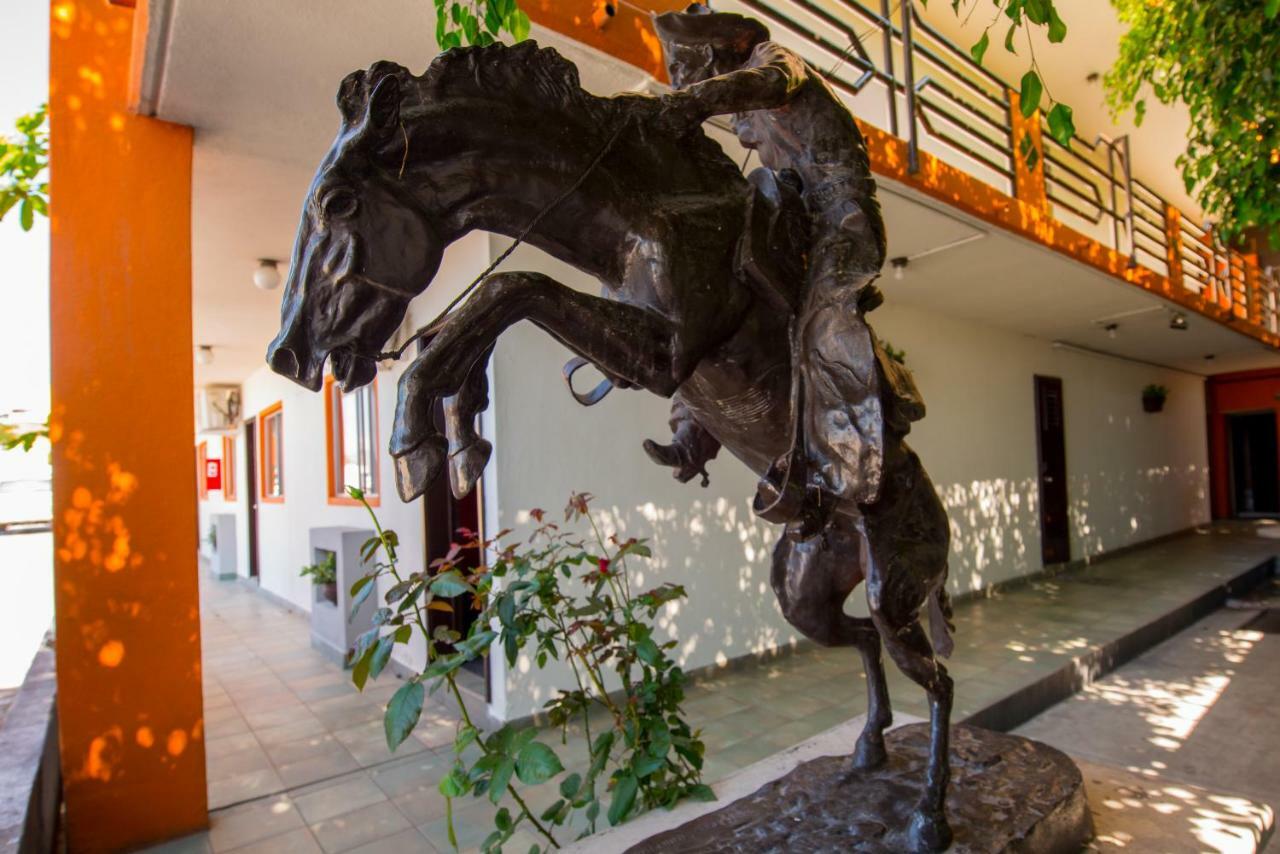 Hotel Cucapa Matamoros  Exterior foto